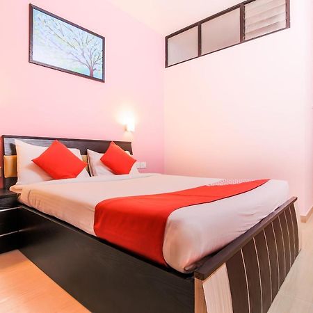Oyo 24761 All Seasons Guest House Margao Exterior foto